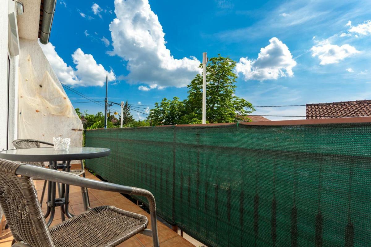 Marina Apartman Malinska Kültér fotó